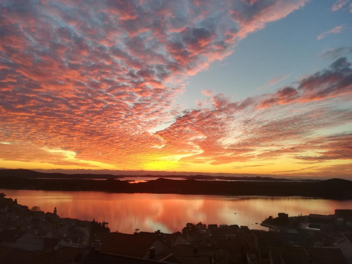 Lara Apartment Šibenik Eksteriør billede