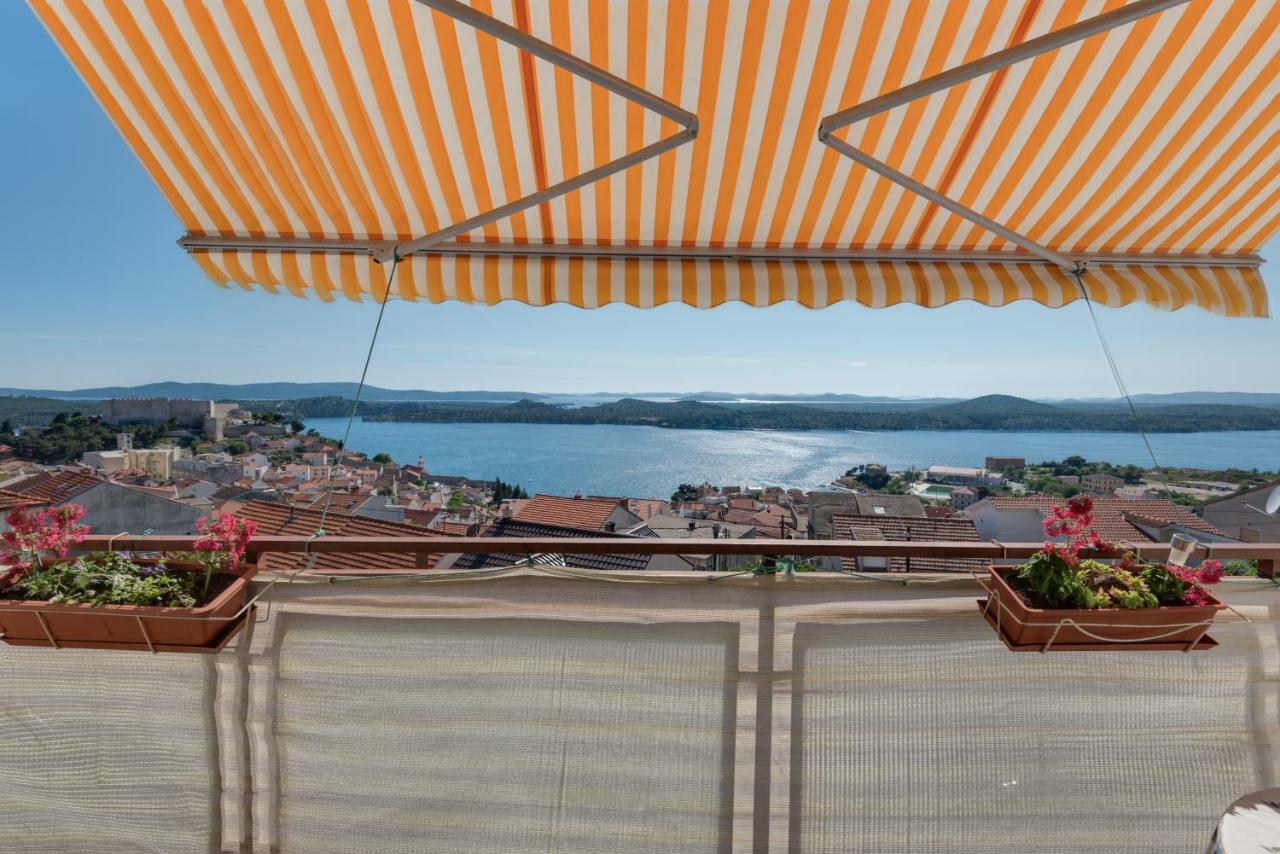 Lara Apartment Šibenik Eksteriør billede